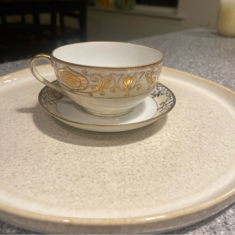 Noritake CHRISTMAS BALL 16034/175 Cup & Saucer Set(s)